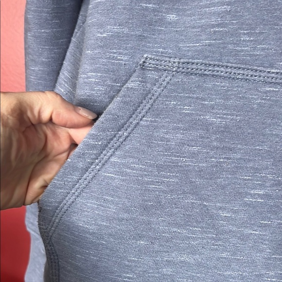 EUC Carhartt Relaxed Fit Hoodie - Picture 6 of 14